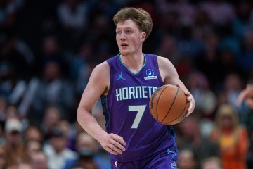 开云体育app-近10年三分王之争！新秀三分王呼之欲出 一衰咖遭水花登轮番压制